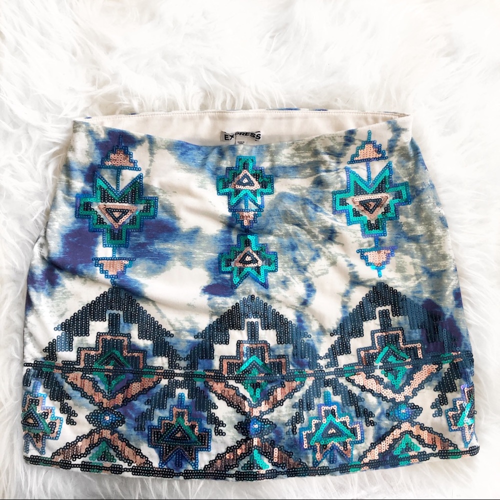 EXPRESS / Aztec Sequin Mini Skirt